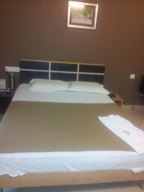 Hotel Srm Grands Chennai Oda fotoğraf